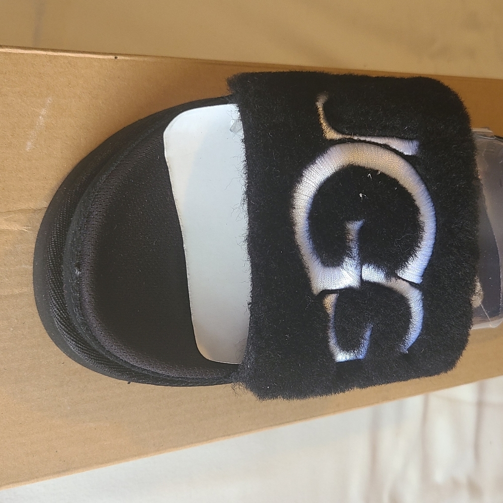 Shoes - Picture 4 of 6